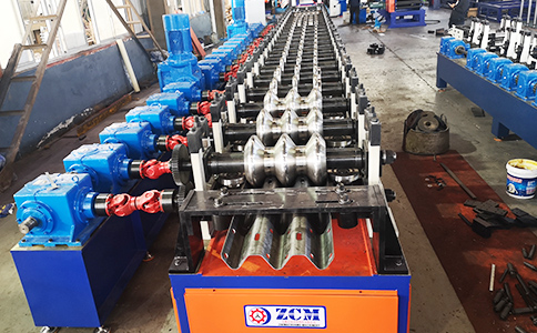 解決護(hù)欄板成型機(jī)生銹的方法有哪些？